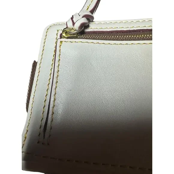 Dooney & Bourke Florentine Small Zip Around Wallet ecru Italian leather - Picture 3 of 9